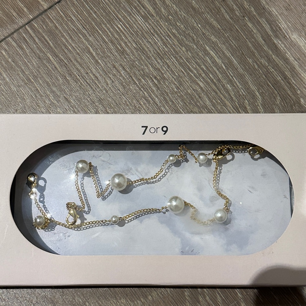 NWT -Planet Scattered Bead Swing Chain Shoe Accessories